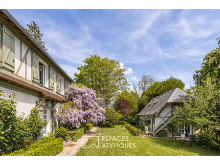 maison normande de caractère avec deux dépendances