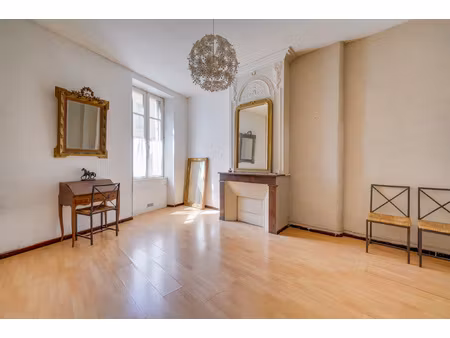 appartement t2 de 45m2 en rdc avec emplacement cave