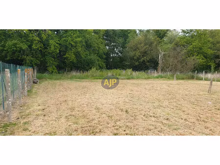 vente terrain 1889 m² saint-vivien-de-médoc (33590)