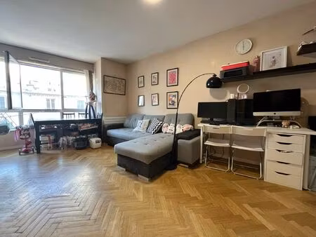 grand studio – rez-de-chaussée – levallois-perret