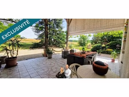 charmante maison de 210m² avec terrain arboré de 2800m² à maison mas d'agenais