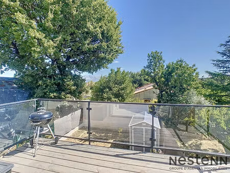 très bel appartement greasque 3 pièce(s) 66 m2 avec terrasse et places de parking