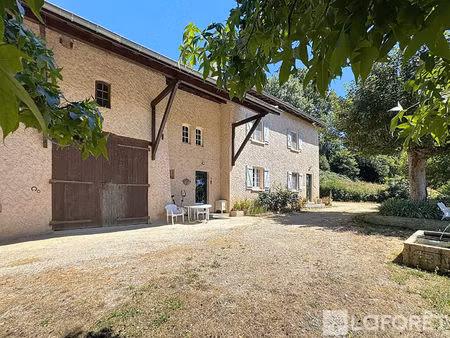 secteur la cote saint andré  6 pièce(s) 200 m2