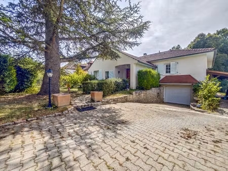 maison 7 pièces - 145 m²