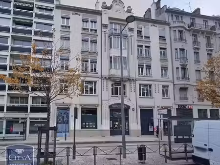 local commercial à louer 140 m² - lyon (69) - 2 050€