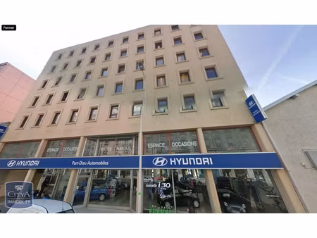 local commercial à louer 43 m² - lyon 7e arrondissement (69007) - 765€