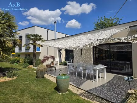 maison de luxe à vendre à bréviandes