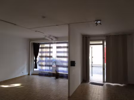 location commerce 55 m² à carcassonne (11000)