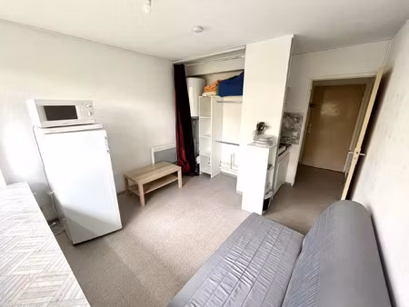 location appartement 1 pièce 18 m² à montpellier (34070)