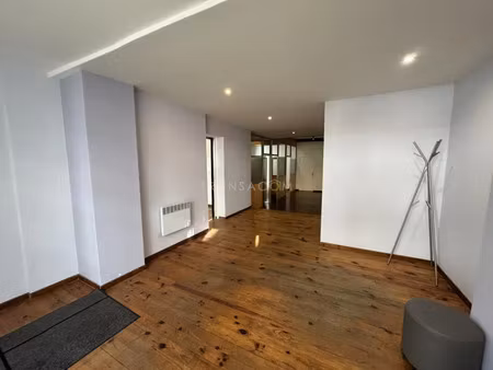 location bureau 8 pièces 139 m² à tours (37000)