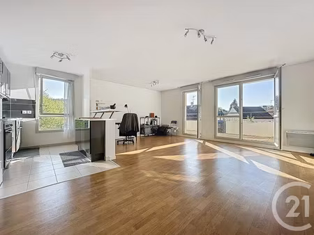 vente appartement 3 pièces 73.28 m² à saint-cyr-l'ecole (78210)  325 000 €