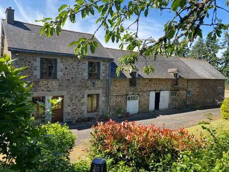 vente maison à saint-pierre-des-landes (53500) : à vendre / 110m² saint-pierre-des-landes