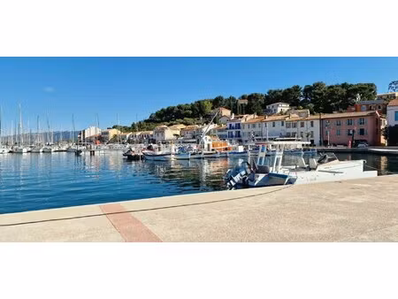 st. mandrier sur mer (83) emplacement n° 1  bar/restaurant/fdj/divers