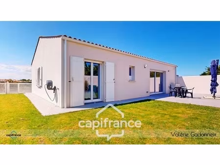 echillais  maison de plain-pied  3 chambres état neuf