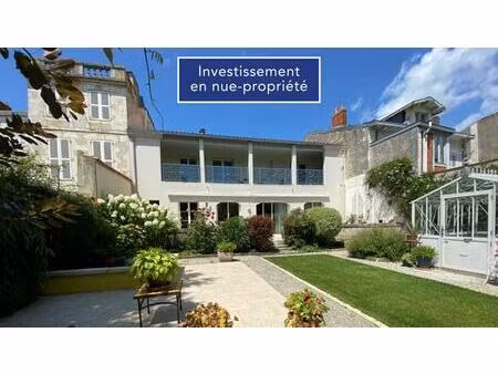 investissez a un prix avantageux dans le centre de la rochelle en nue-propriété