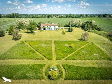 vente maison 8 pièces 174 m² genouillé (17430)