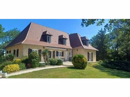 vente maison 9 pièces 250 m² brouchaud (24210)