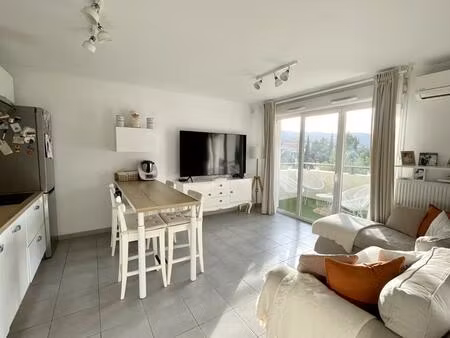 vente appartement 3 pièces 58 m² châteauneuf-les-martigues (13220)