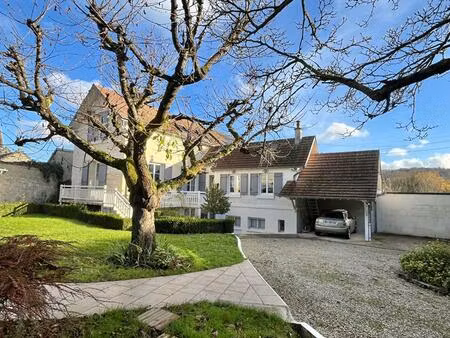 belle propriété de 260m² - avec deux habitations - axe compiègne-soissons :