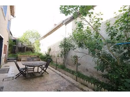 appartement de 56 m² à pussay