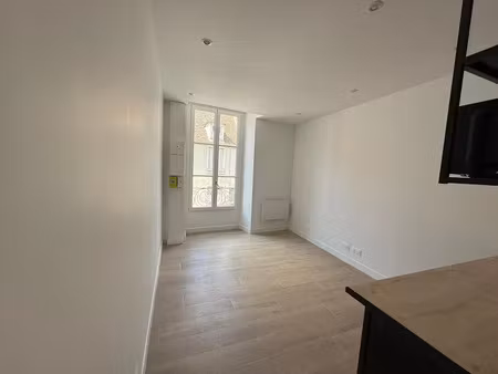 location appartement 1 pièce 16 m² à arpajon (91290)  550 €