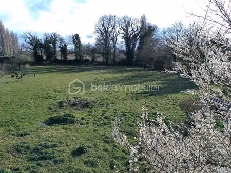 terrain de 714 m² à quebriac