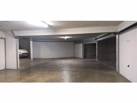 vente garage 13 m² vallauris (06220)