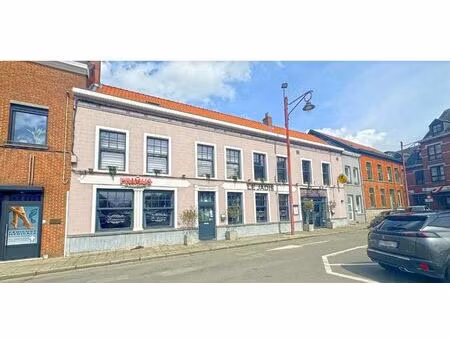 surface commerciale à vendre à grand place 3 leuze-en-hainaut (vbc72659)