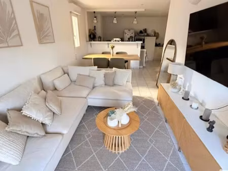 location appartement 3 pièces 65 m² à ludon-médoc (33290)  720 €