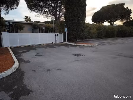 location place de parking