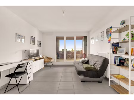 appartement 2 pieces - dernier etage