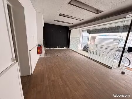 local commercial 38 m² guise