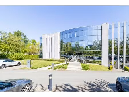 bureaux à louer à avenue albert einstein 2a louvain-la-neuve (vbc72916)