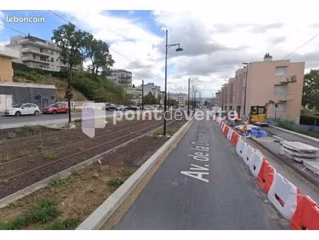 local commercial 170 m²