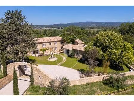 mas rénové avec gîte  piscine et terrain à vendre à oppède