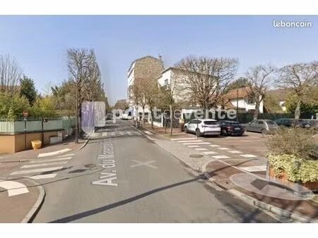 commerce divers 190 m²