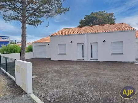 vente maison à challans (85300) : à vendre / 63m² challans