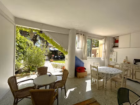 maison à 50 mètres des plages