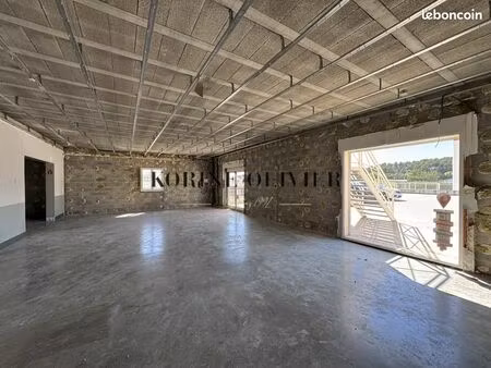 bureaux 232 m² venelles