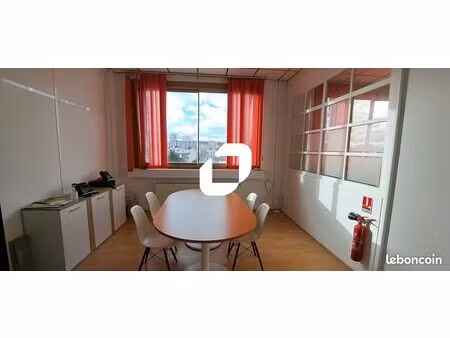 bureau 290 m²
