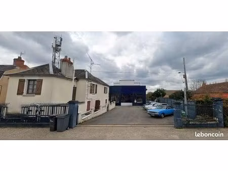 local 3000 m² coulanges les nevers