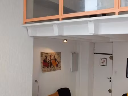 local commercial / bureau à louer