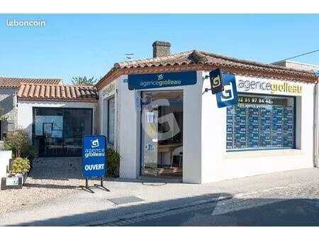 local commercial 61 m² angles