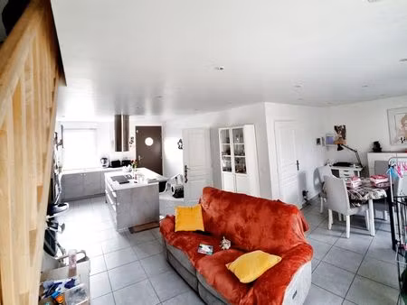 villa 5 pièces 95 m²