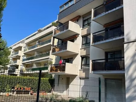 appartement 3/4 pièces - 86 14 m² avec 2 box et une cave - koenigshoffen