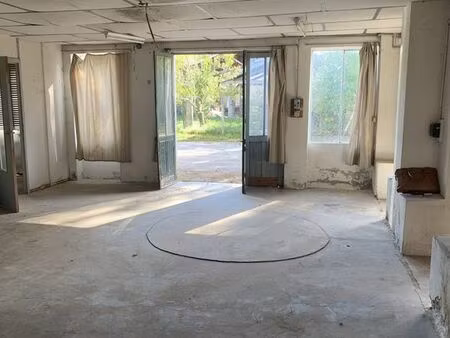 appartement 2 pièces 360 m²