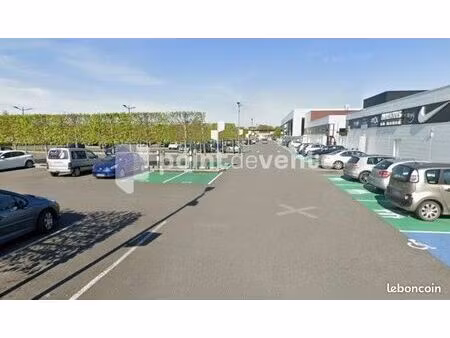 local commercial 350 m²