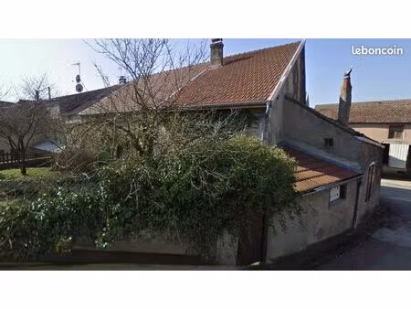 maison de village 5 pièces sur 2 niveaux  120 m² située au cœur du village