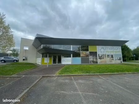 local commercial 540 m² chantepie