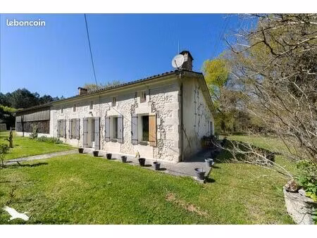 maison 4 pièces 165 m²